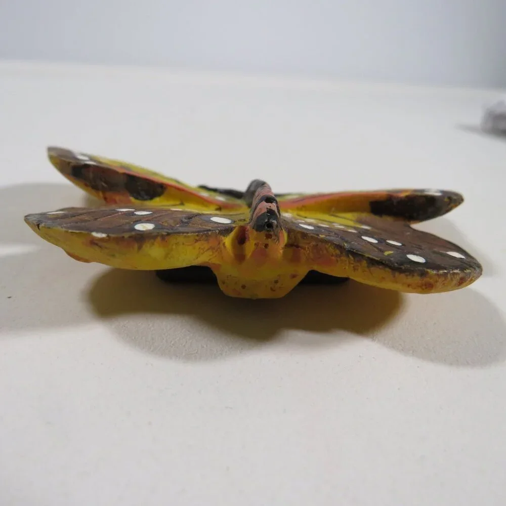 Butterfly Resin with strong magnet (yellow & brown)